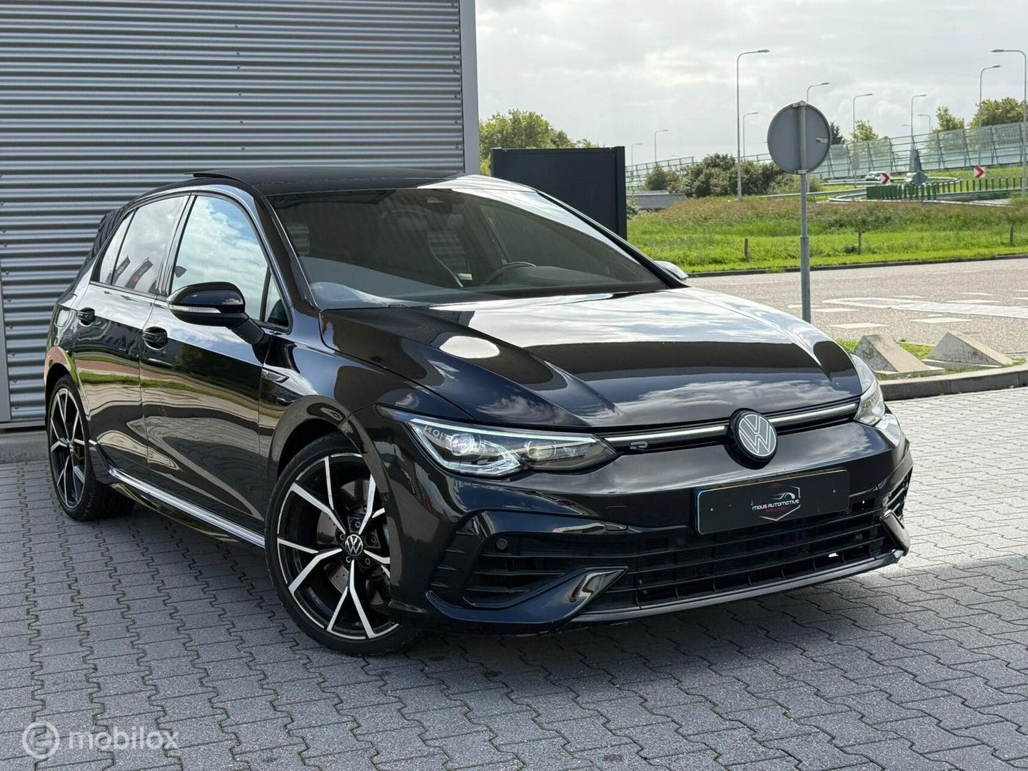 Volkswagen Golf 2.0 TSI R 4Motion| AKRAPOVIC| FULL OPTION imagem 2