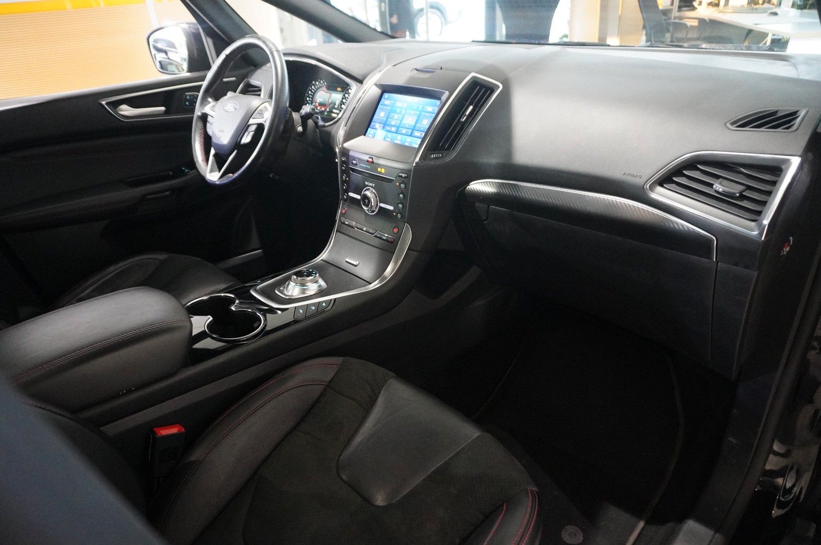 Fahrzeugabbildung Ford S-Max 2.0D ST LINE 7-SITZE NAVI/LED/KAMERA/AHK