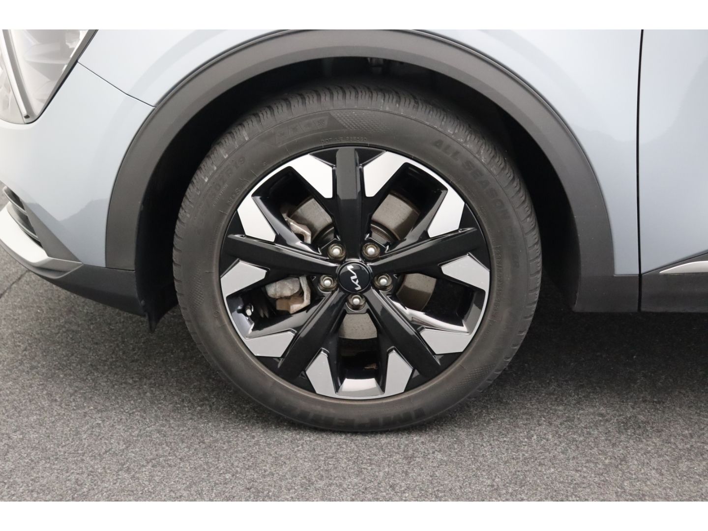 Fahrzeugabbildung Kia Sportage 1.6 T-GDI Plug-in Hybrid 4WD LED Kamera