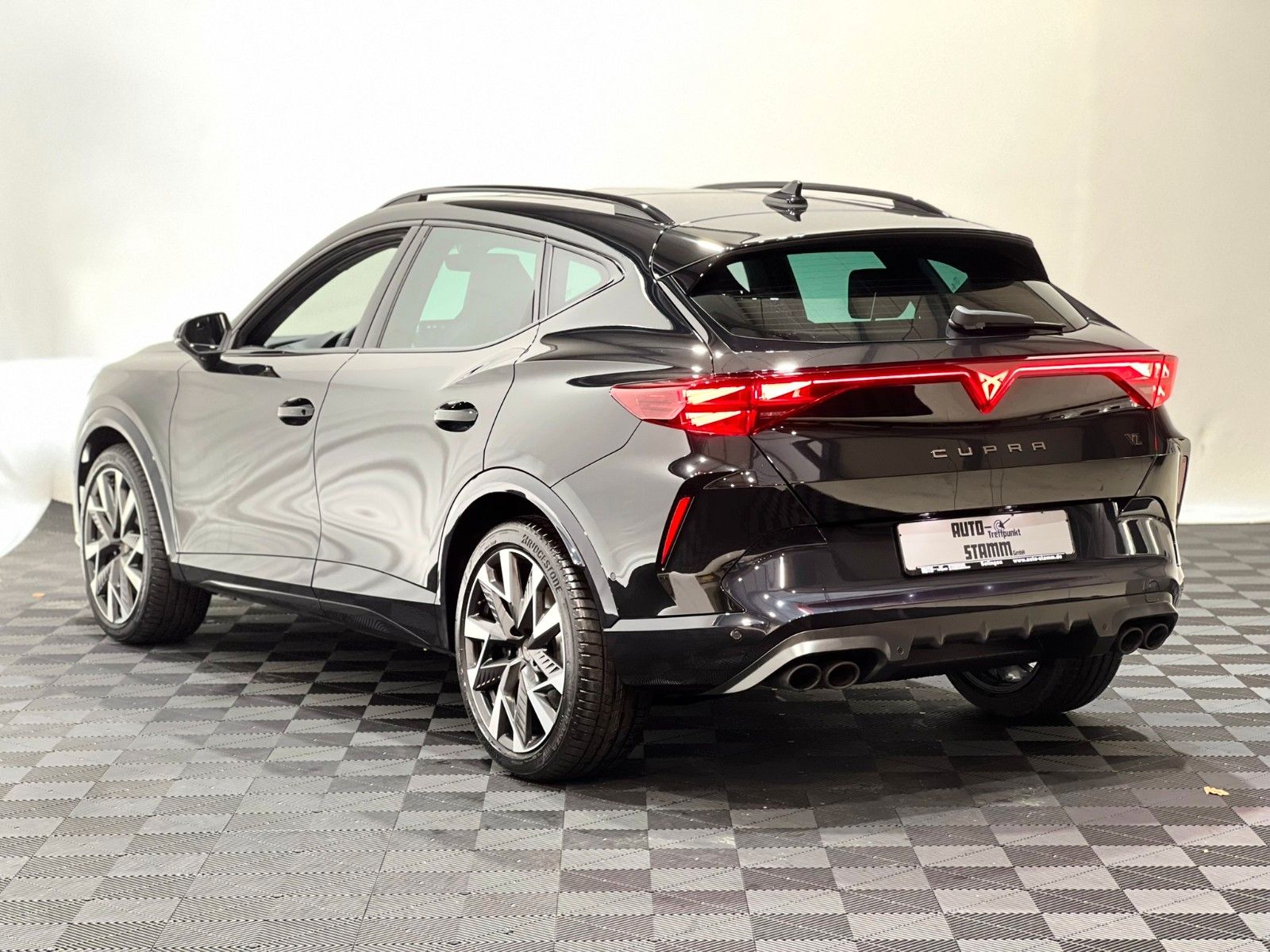 Fahrzeugabbildung CUPRA Formentor VZ 2.0 TSI 4Drive AHK PANO DSG