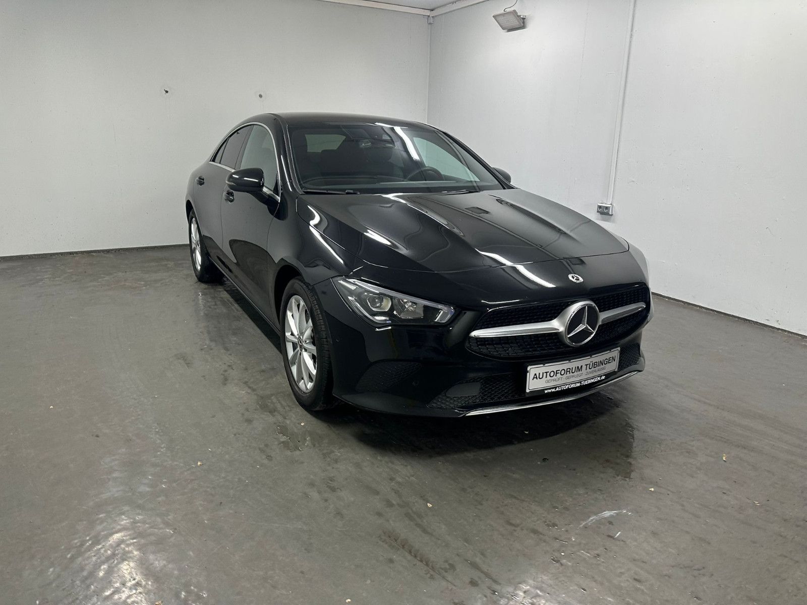 Fahrzeugabbildung Mercedes-Benz CLA 220 d DCT *Progressive*KAMERA*AMBILIGHT