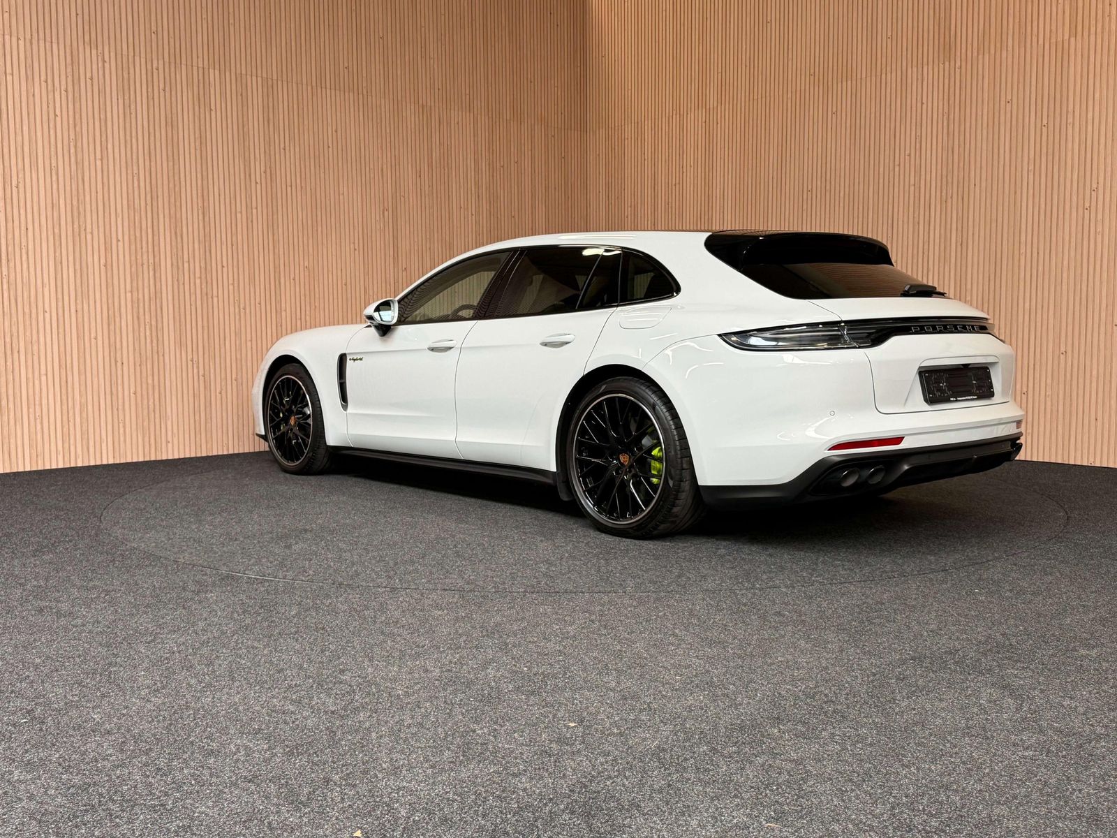 Porsche Panamera Panamera 4 E-Hybrid Sport Turismo Plati imagem 3