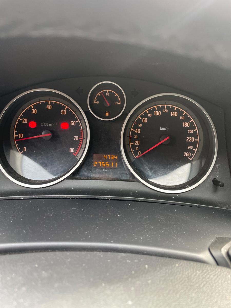 Opel Astra 2008 — photo 10