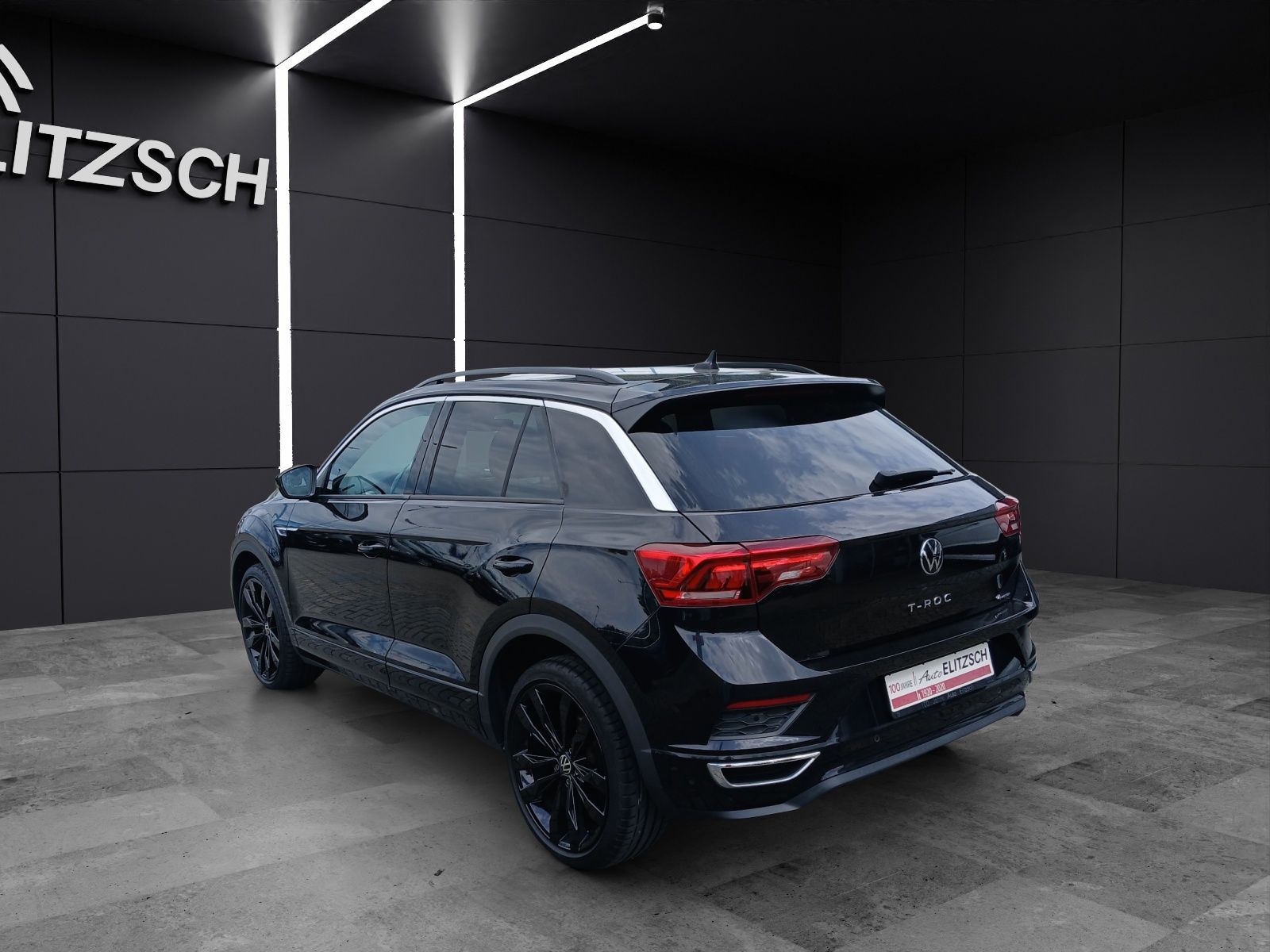 Fahrzeugabbildung Volkswagen T-Roc TSI Sport 4M DSG LED Navi AID ACC RFK SH 1