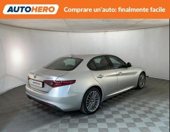 Alfa-Romeo Giulia - 6
