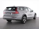 Volvo V60 Cross Country B4 AWD PLUS AHK+WINTERPAK - Volvo V60 Cross Country aus 2024