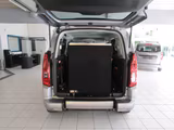 Opel Combo Life E  Behindertengerecht-Rollstuhlrampe - Behindertengerechte Opel Combo