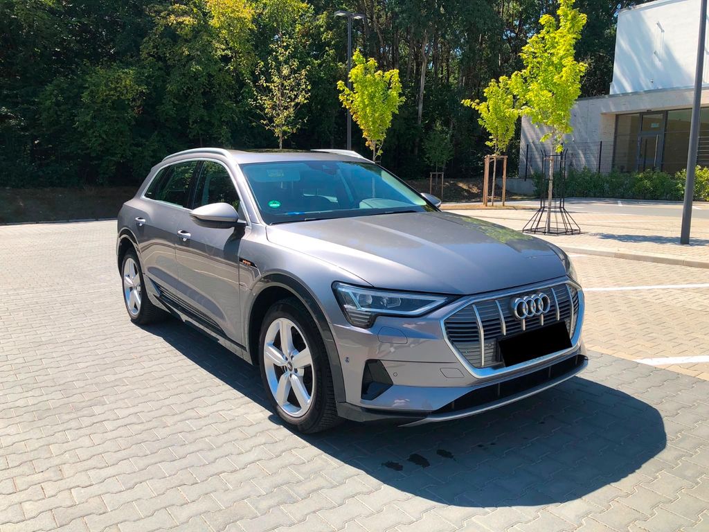 Image of Audi e-tron