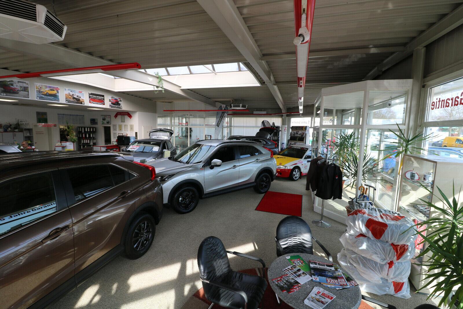 showroom-image-bottom