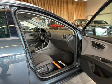 Seat Leon ST Style *TÜV*AHK*Klima*Navi*Spurhalte*