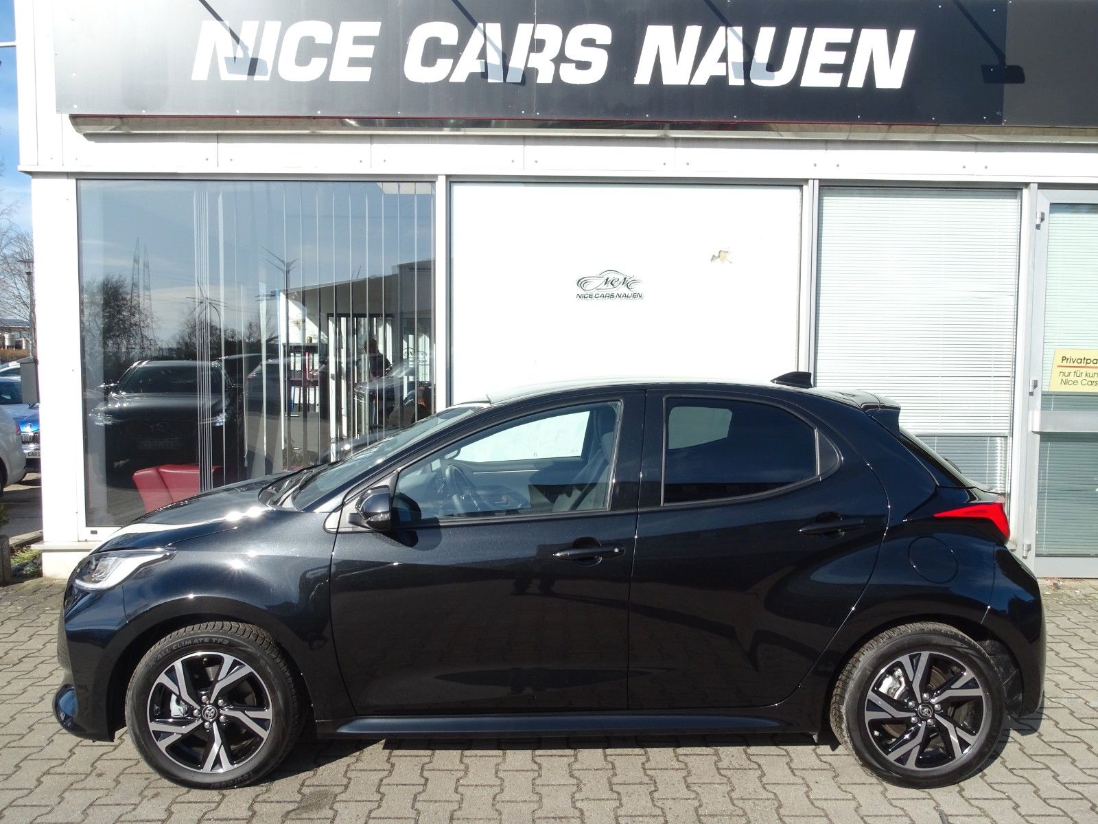 Toyota Yaris Hybrid Teamplayer *SPURH.ASS*ACC*R.KAMERA* imagem 2