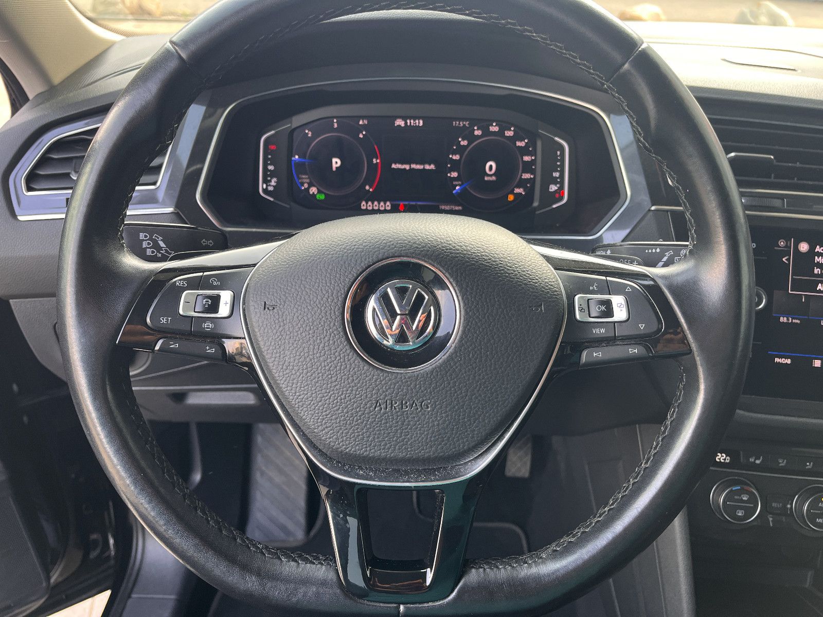 Fahrzeugabbildung Volkswagen Tiguan Allspace Comfortline 2.0 TDI DSG 7-Sitzer