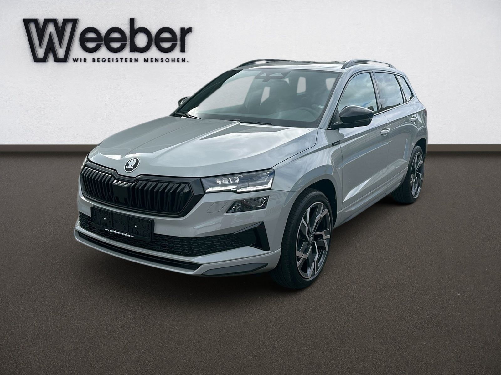 Skoda KAROQ 2.0 TSI 4x4 DSG Sportline Panodach AHK imagem 2