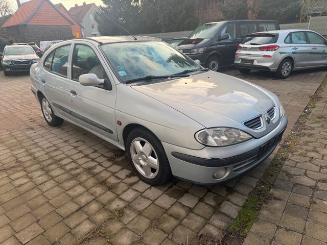 Renault Megane Classic RXE 1.6 16V TÜV & AU 03 / 2026