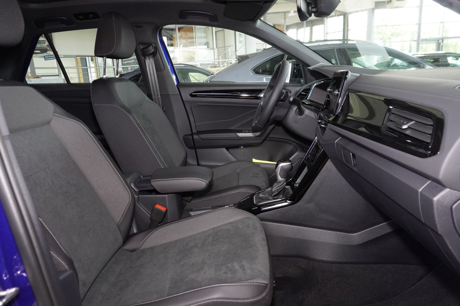 Fahrzeugabbildung Volkswagen T-Roc R-Line 1.5 l TSI OPF 110 kW (150 PS) 7-Gan