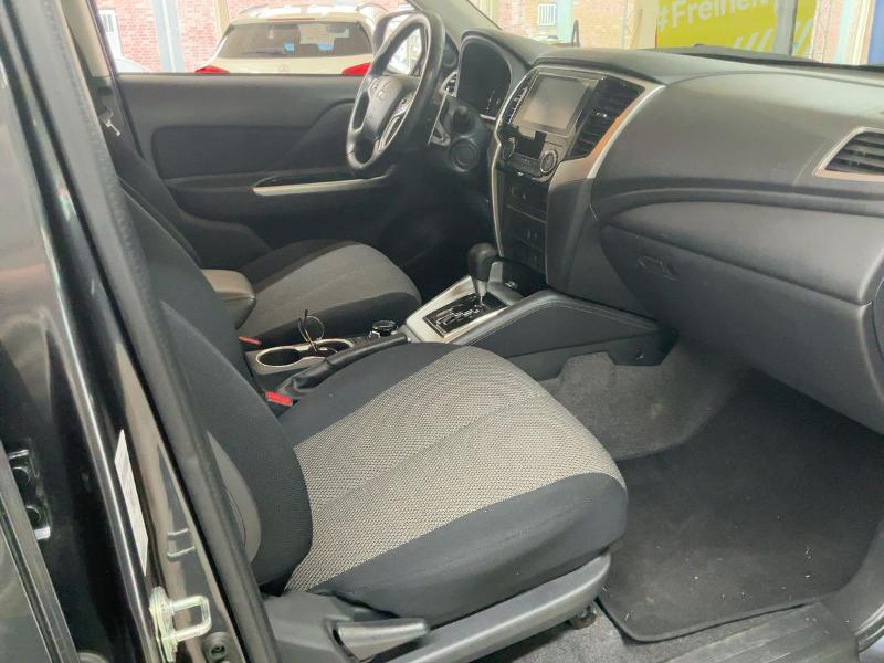 Mitsubishi L200 Doppelkabine Select 2.2 DI-D 4WD Automatik