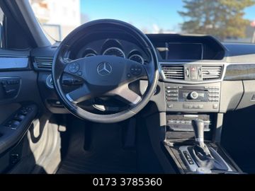 Mercedes E 250 - 11