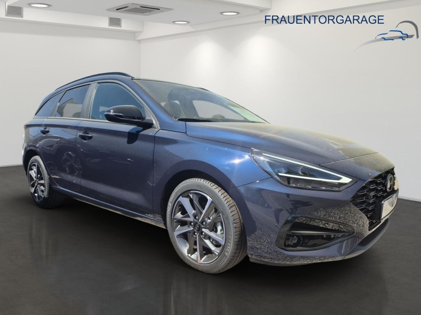 Fahrzeugabbildung Hyundai i30 cw Advantage Mild-Hybrid El. Panodach Navi D