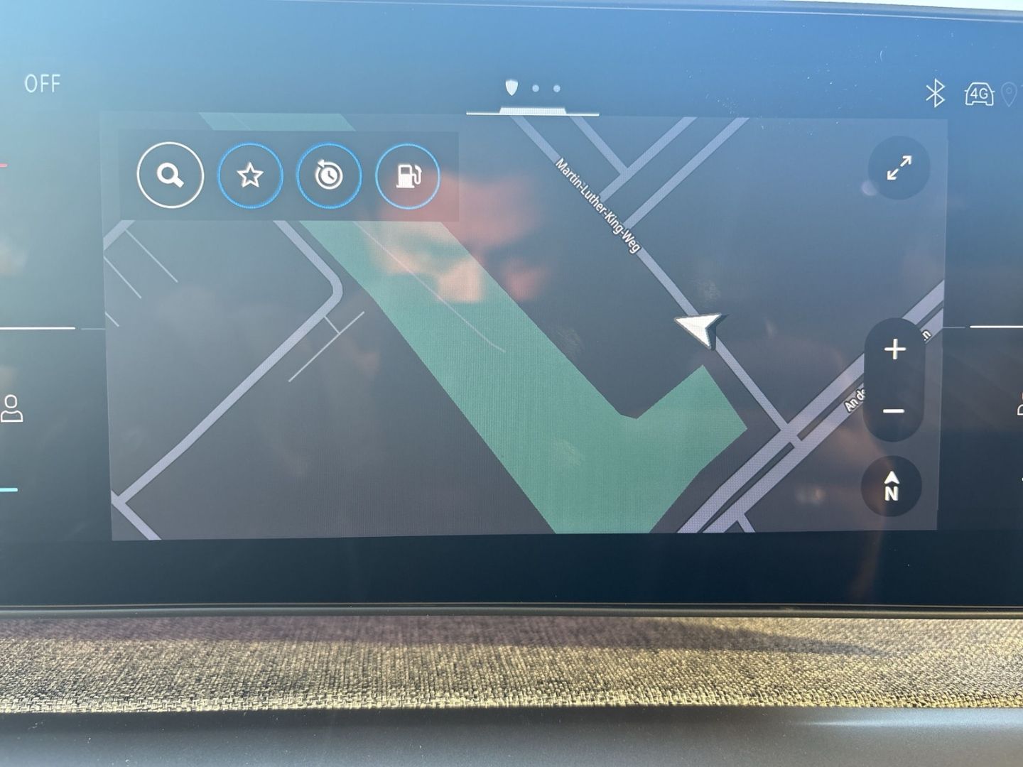 Fahrzeugabbildung Peugeot 3008 GT Hybrid 145 e-DSC6 Navi ACC El. Heckklapp