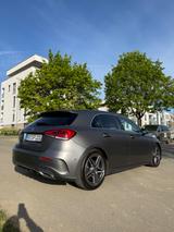Mercedes-Benz A180 AMG LINE Grau Matt - Mercedes-Benz A 180 Gebrauchtwagen in Stuttgart
