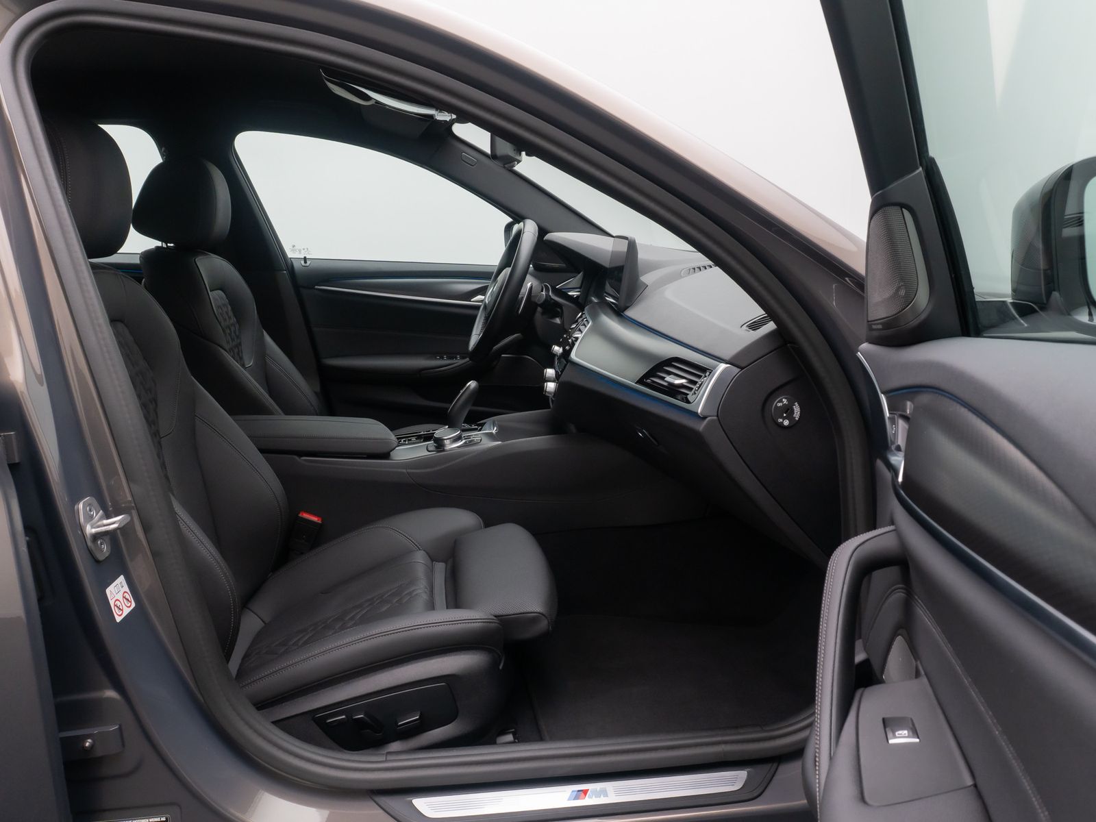 Fahrzeugabbildung BMW 530e xD M Sport H/K DAB HUD Individual 19Zoll