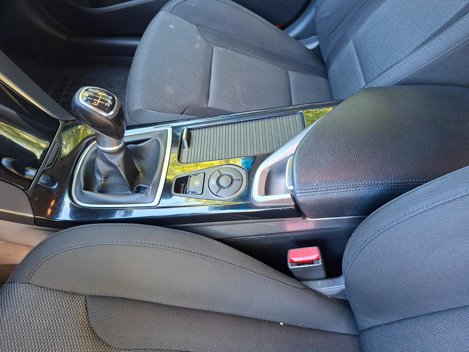 Hyundai i40 2013 — photo 10