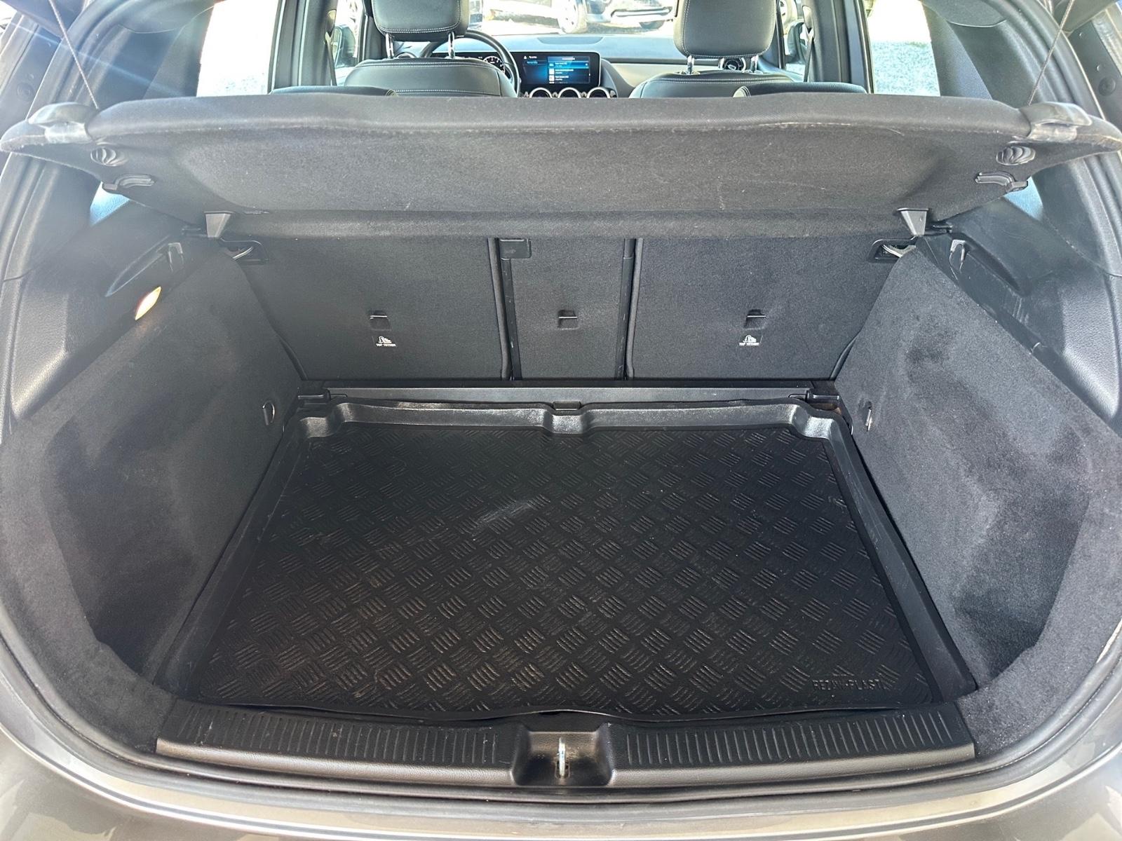 Mercedes-Benz B180 Progressive/Tempomat/AHK