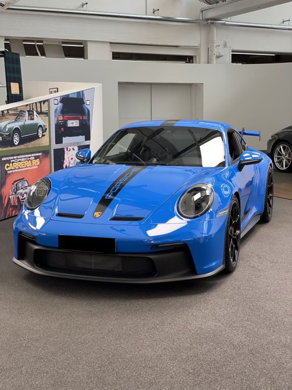 Image of Porsche 992
