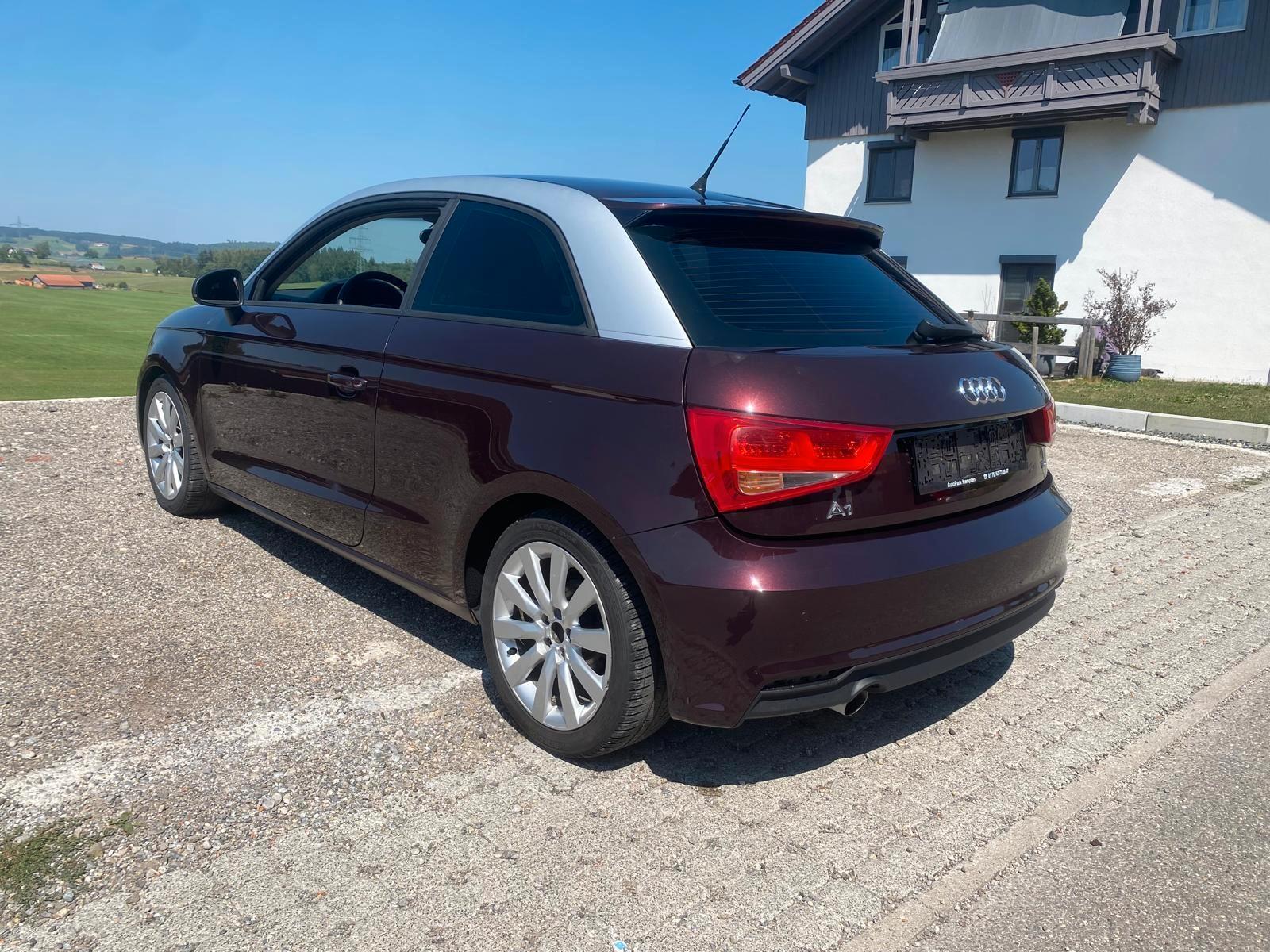 Audi A1 2011 — photo 14