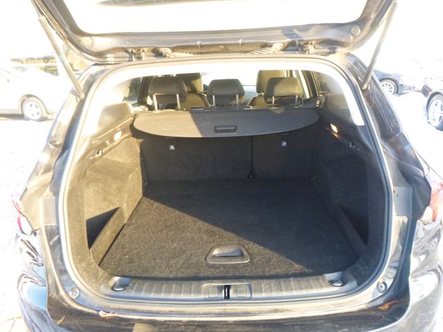 Fahrzeugabbildung Fiat Tipo 1,4 T-Jet Kombi S-Design >NAV/KAM/PDC/Sitzh