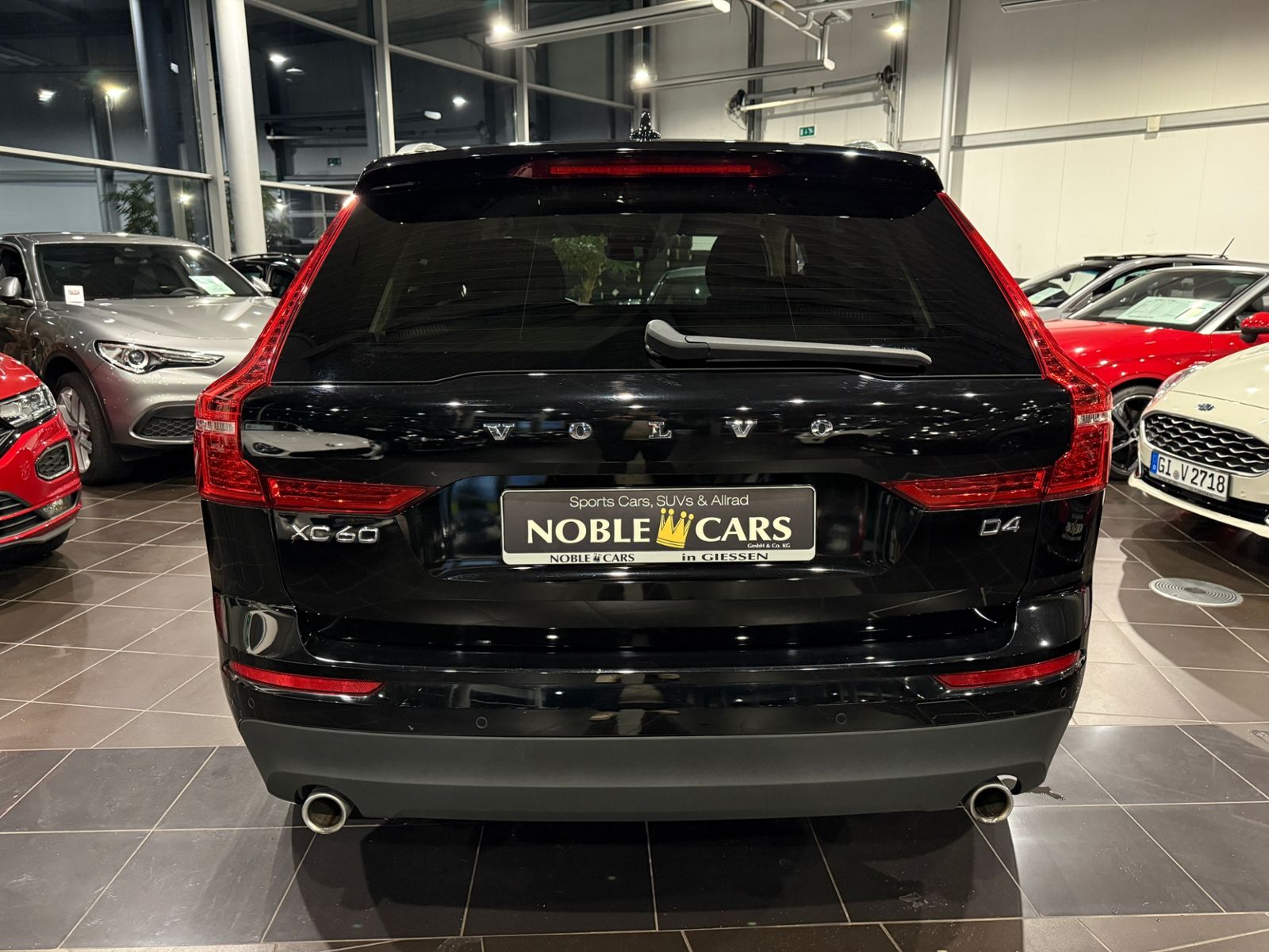 Fahrzeugabbildung Volvo XC60 Momentum Pro 2WD LED NAV DAB RFK SHZ ALU