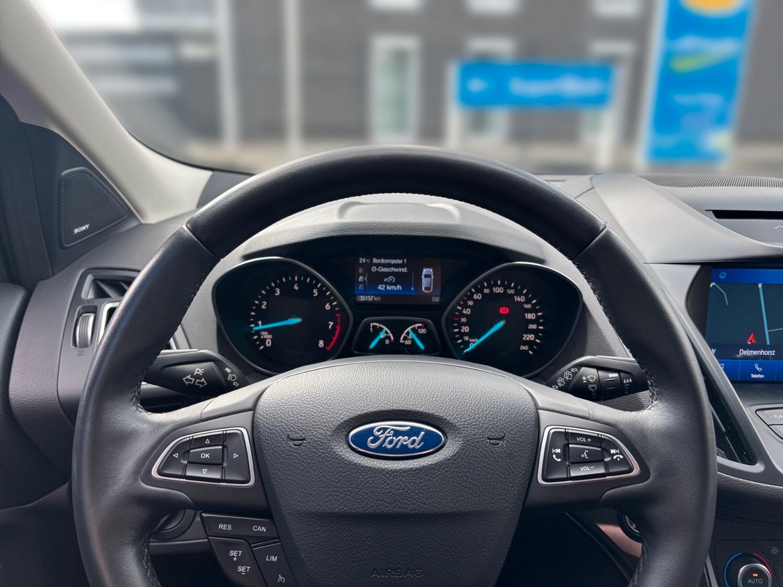 Fahrzeugabbildung Ford Kuga Titanium