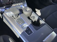 Fahrzeugabbildung Audi A6 Avant 40 TDI S-Line AHK*LED*ACC*BEHZ.SCHEIBE
