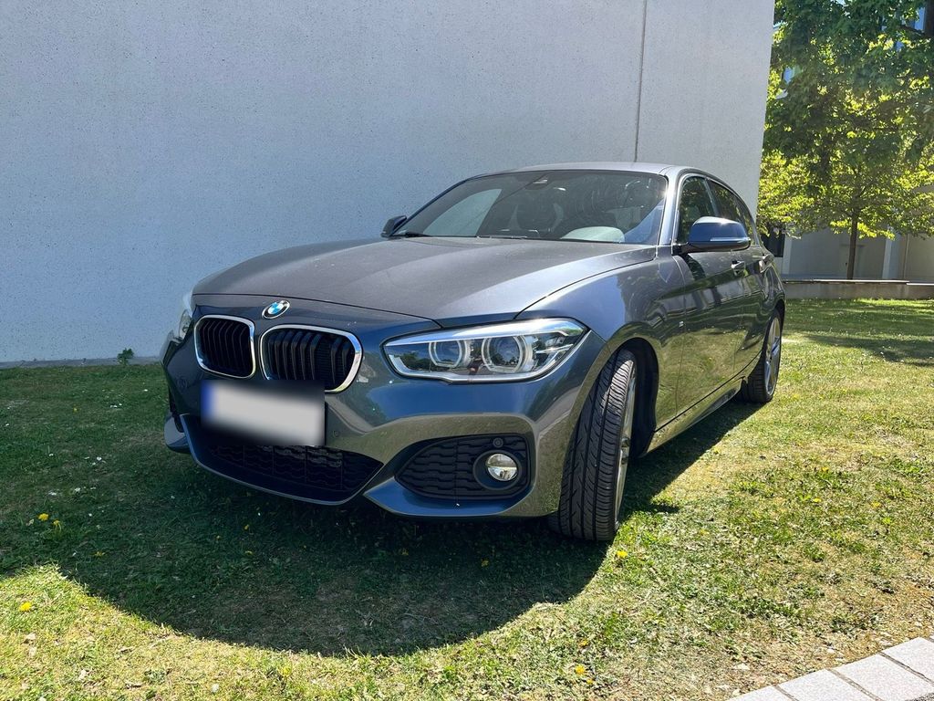 Image of BMW 120