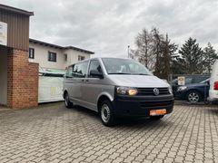 T5 Transporter  lang  6 Sitze Rollstuhl