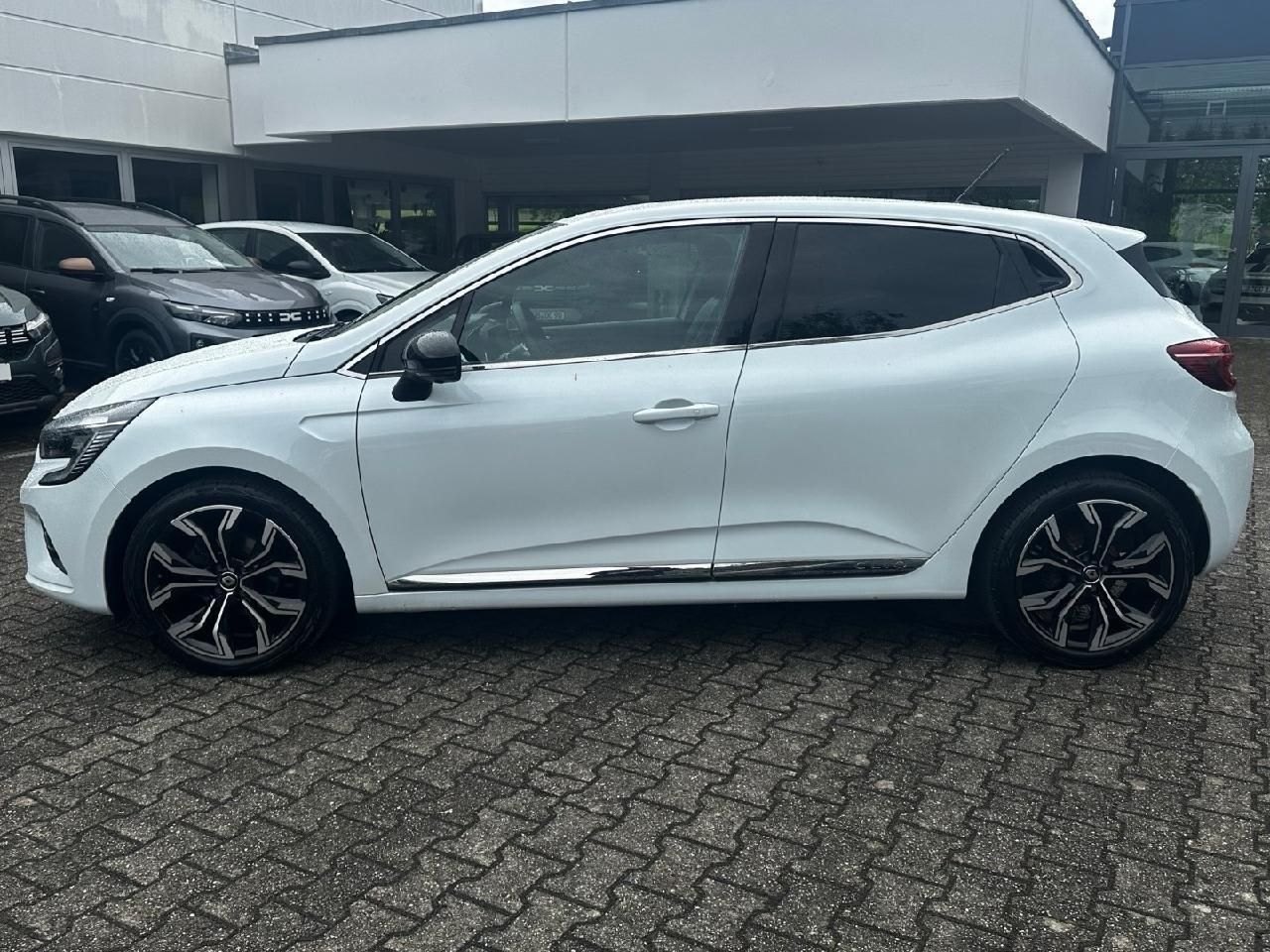 Fahrzeugabbildung Renault Clio Intens