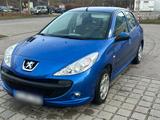 Peugeot 206+ - Peugeot 206 von privat