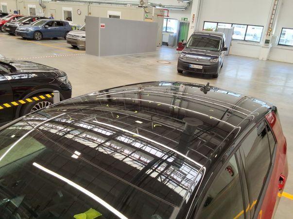 Volkswagen ID.3 GTX Augmented-Reality-Head-up-Display Navi, миниатюра 25
