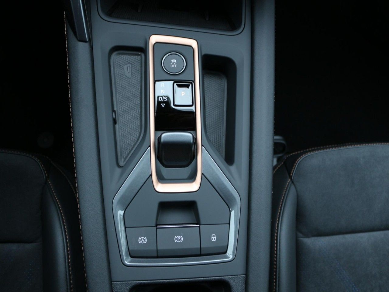 Fahrzeugabbildung CUPRA Formentor 1.5 eTSI 150 PS 7-Gang-DSG