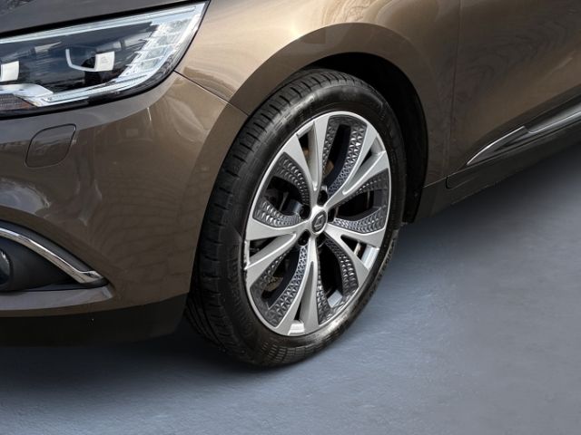Fahrzeugabbildung Renault Scenic IV Grand Intens 1.6 dCi 130 Energy HUD LE
