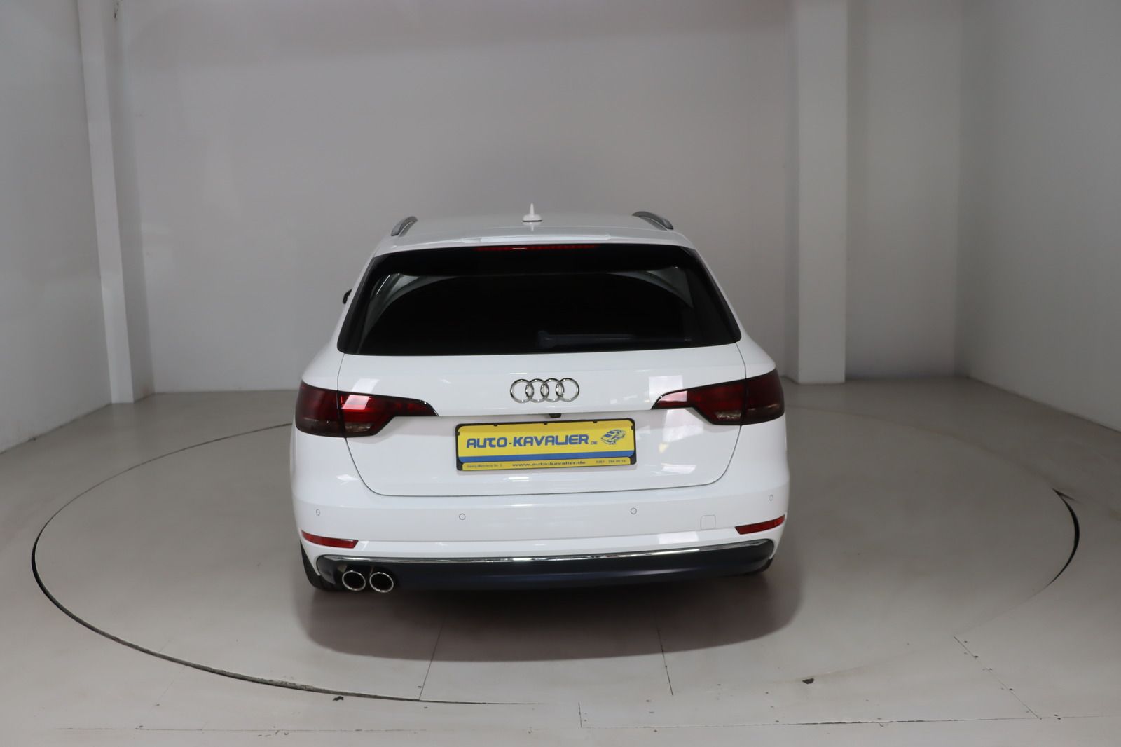 Fahrzeugabbildung Audi A4 Avant 3.0 TDI design * HUD * AHK