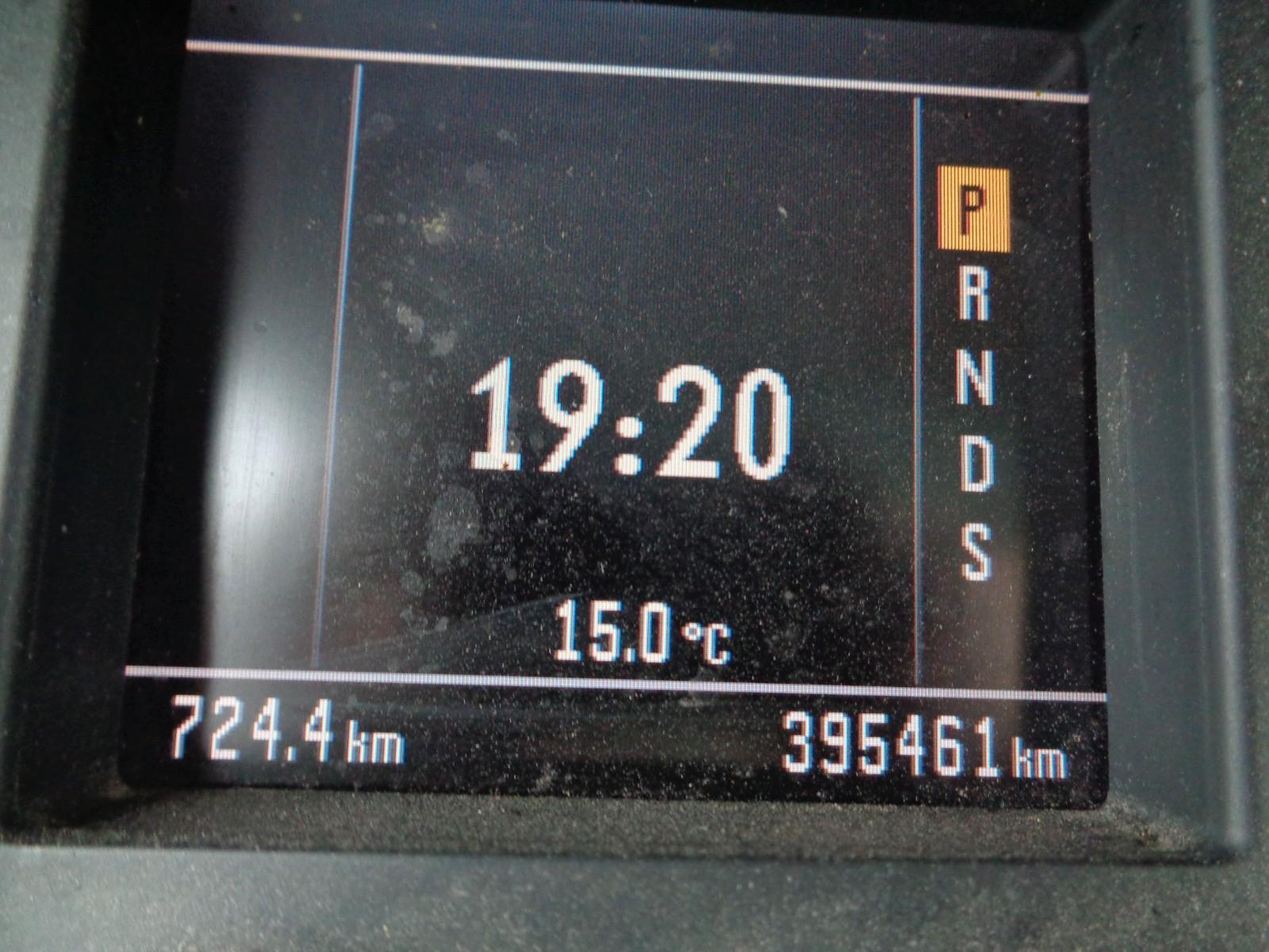 Volkswagen Touareg 2005 — photo 13