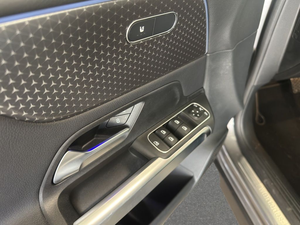 Fahrzeugabbildung Mercedes-Benz GLB 200 d AHK*360-Kamera*Keyless-Go*Multibeam*