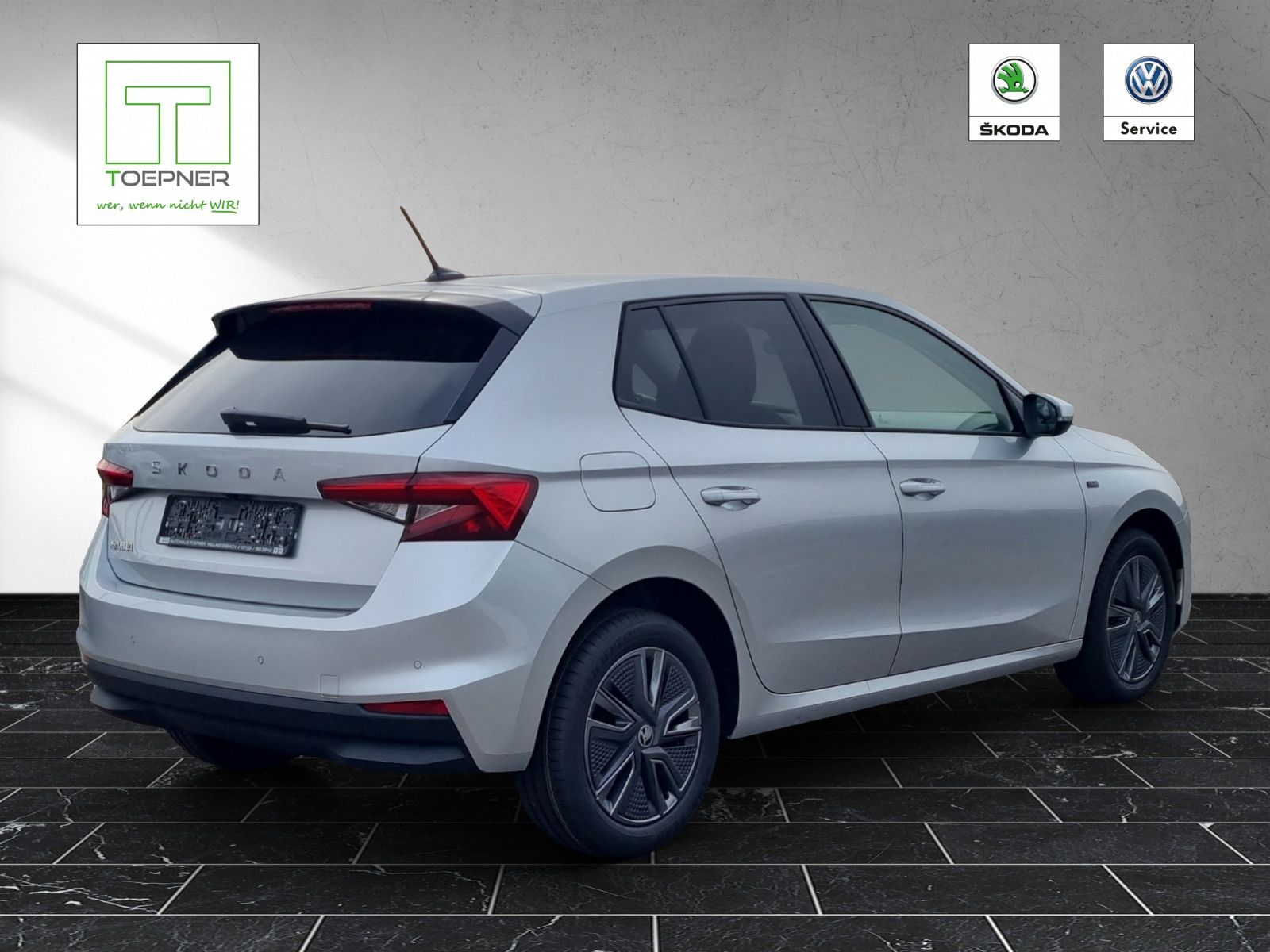 Fahrzeugabbildung SKODA Fabia Tour 1,0 TSI 85KW/115PS Ladeboden Lodge
