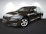 Skoda Superb 2.0 TDI Combi Lawrin&Klement 4x4 *Navi* - Skoda Superb aus 2016 mit Diesel-Antrieb: Kombi, 2.0