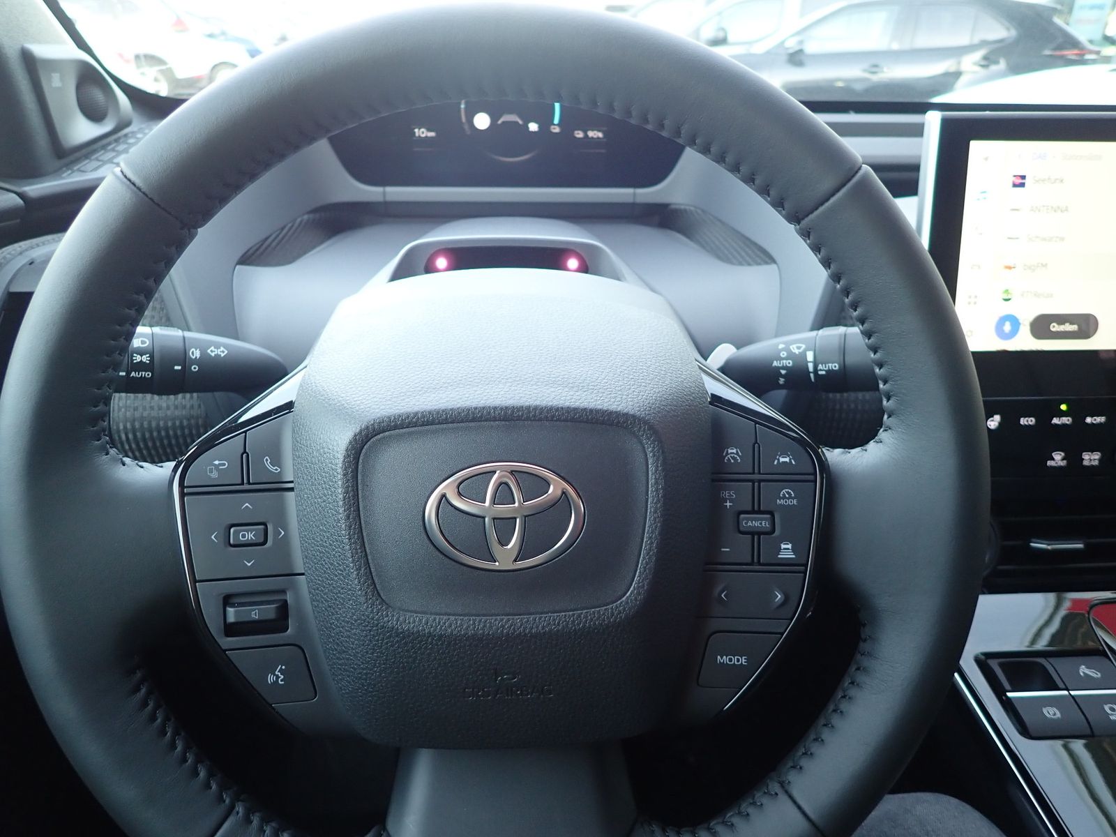 Fahrzeugabbildung Toyota bZ4X Comfort-Technikpaket