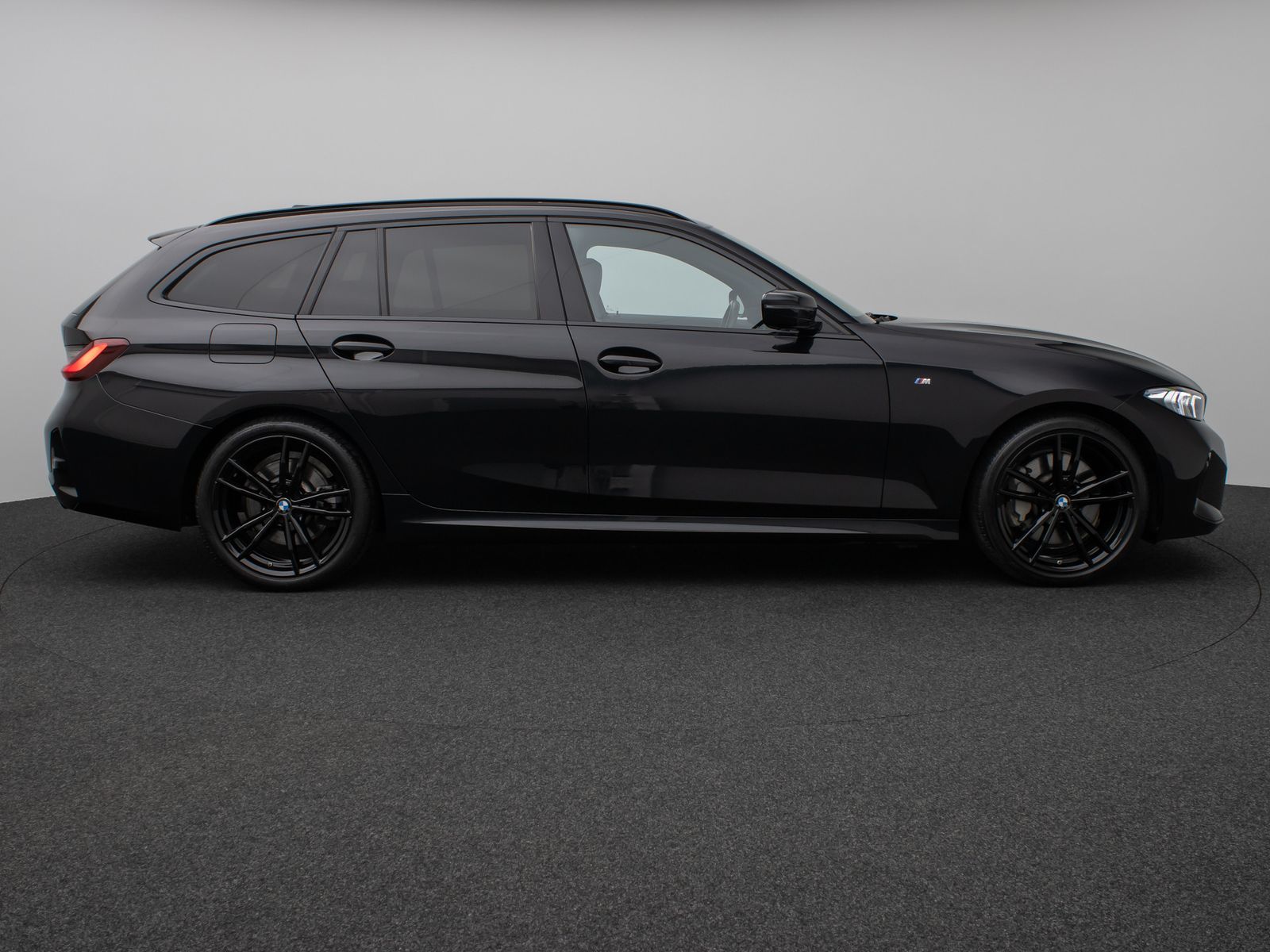 Fahrzeugabbildung BMW 330i M Sport HUD DAB H/K PDC Komfort Alarm 19"