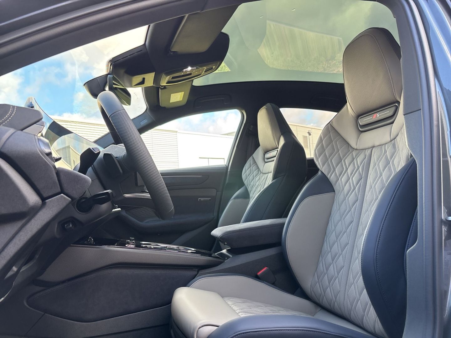 Audi A6 - Bild 21