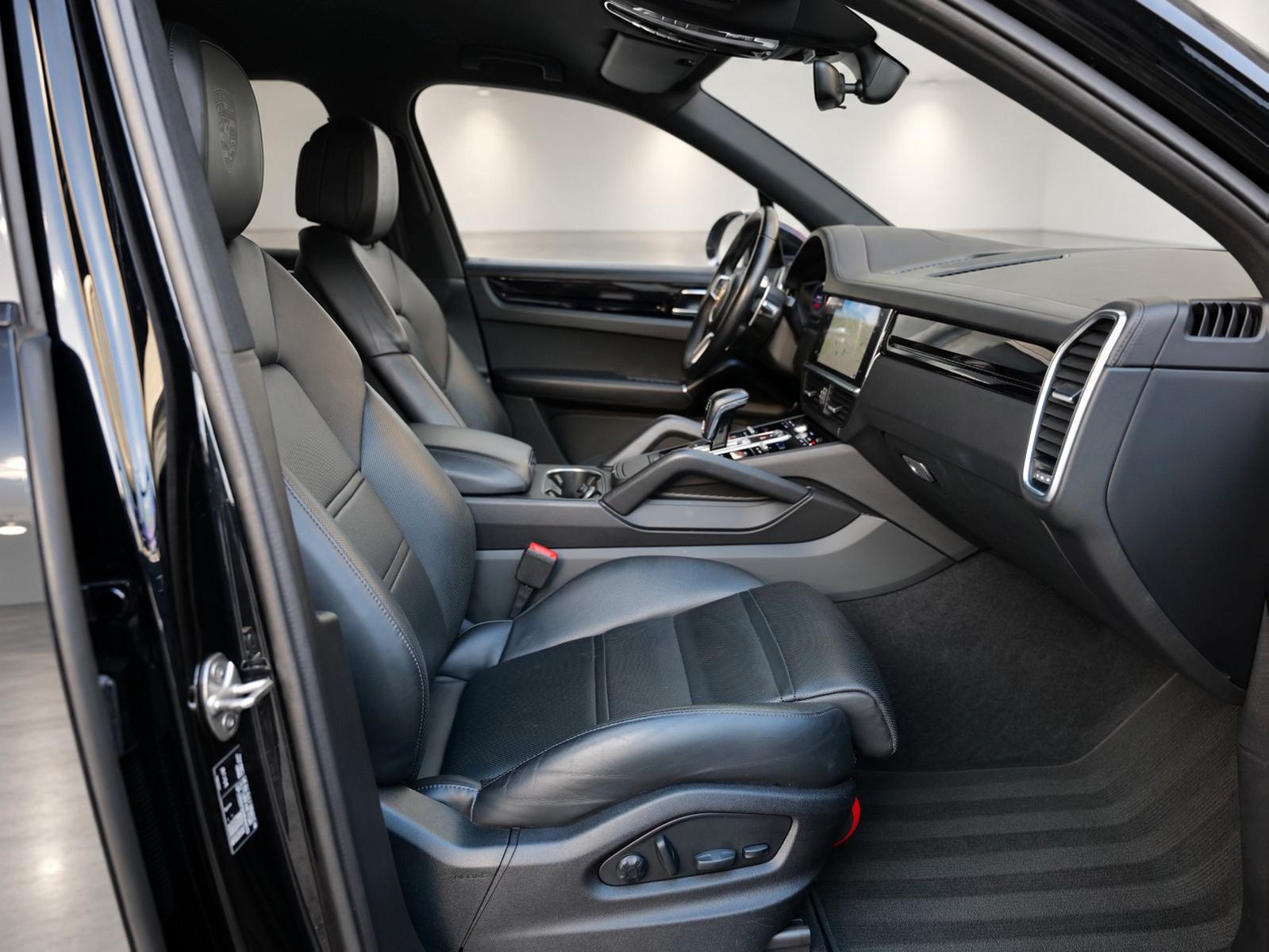 Porsche Cayenne SPORT DESIGN+ACC+360°+HUD+LEDERPAKET