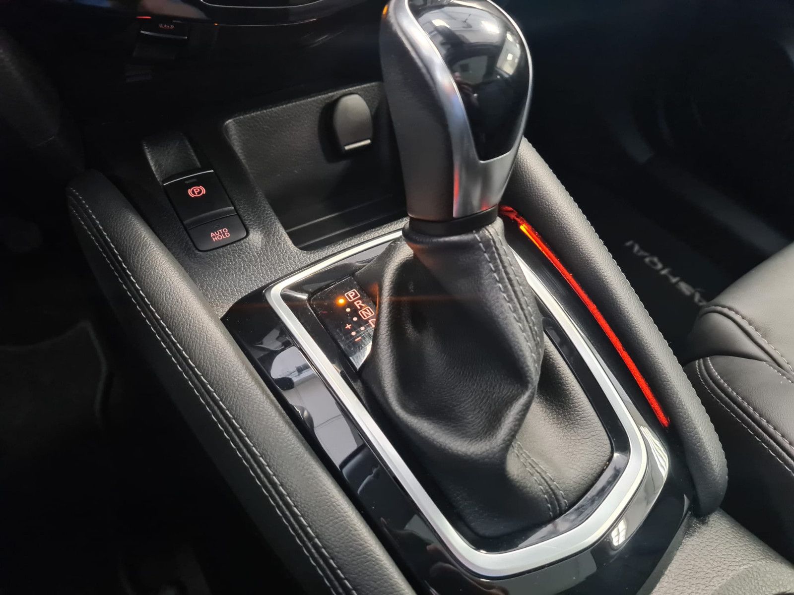 Fahrzeugabbildung Nissan Qashqai Akari / VOLLLEDER / LED / KAMERA